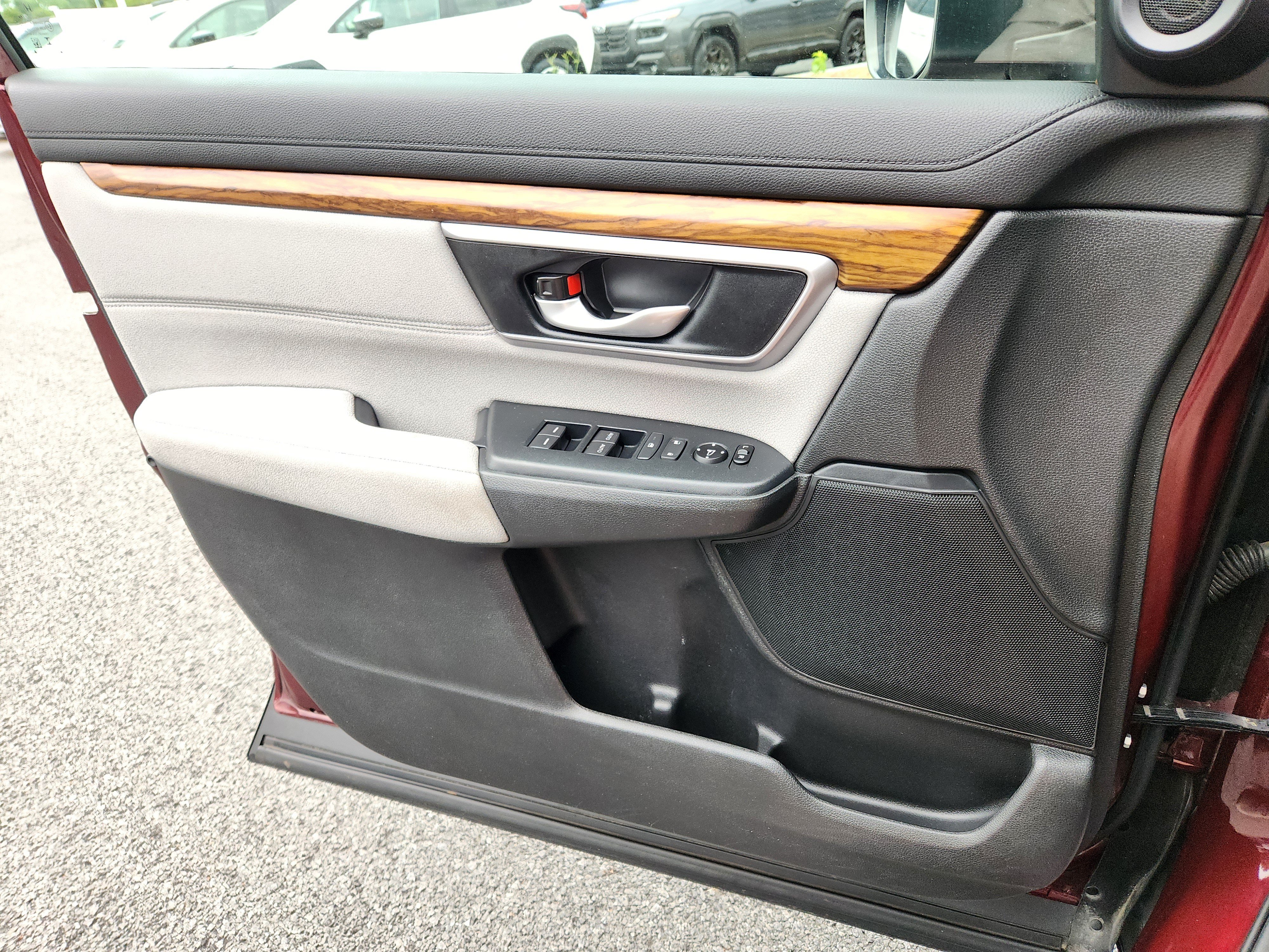 Used 2018 Honda CR-V EX image 23