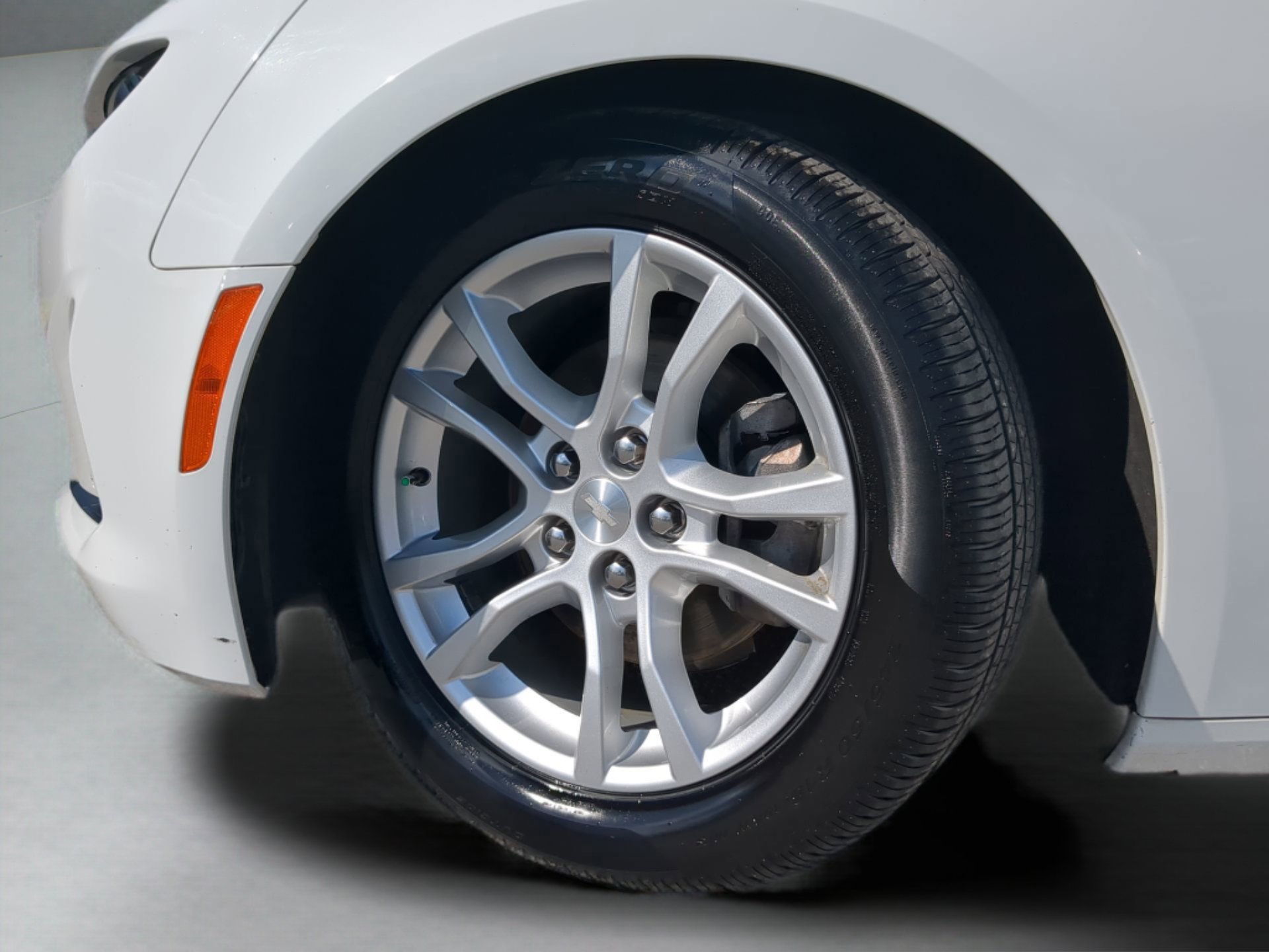 Used 2020 Chevrolet Camaro LS image 59