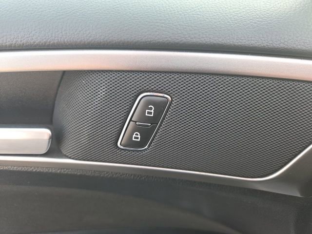 Used 2020 Ford Fusion SE image 22