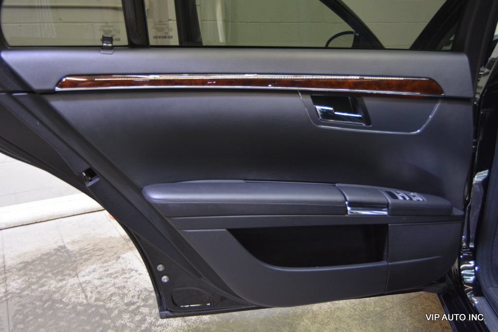 Used 2007 Mercedes-Benz S 550 4MATIC image 9