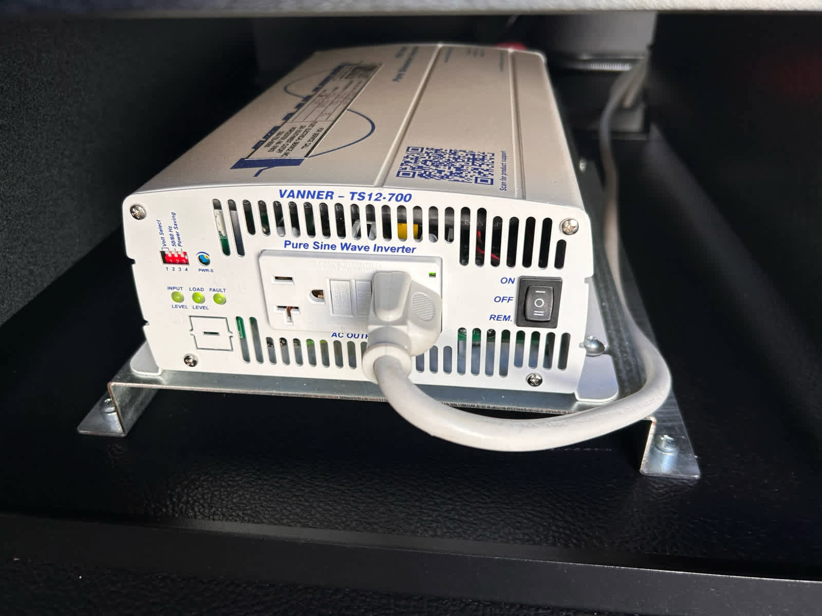 Used 2019 Ford Transit 150 XLT image 20