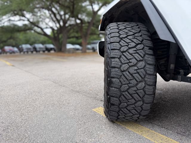 Used 2021 Jeep Gladiator Overland AWD/4WD image 9