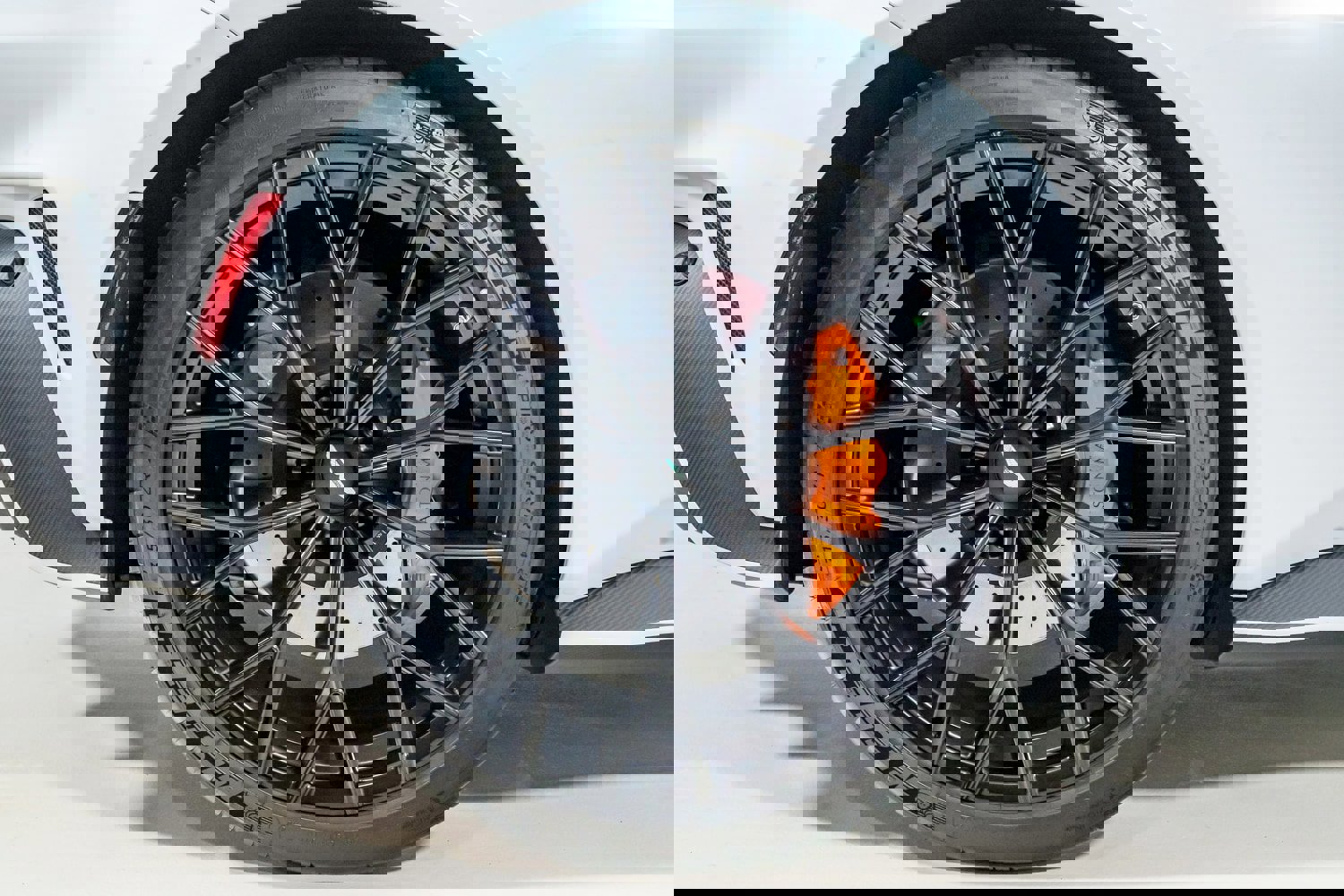 Used 2023 Aston Martin V12 Vantage image 15