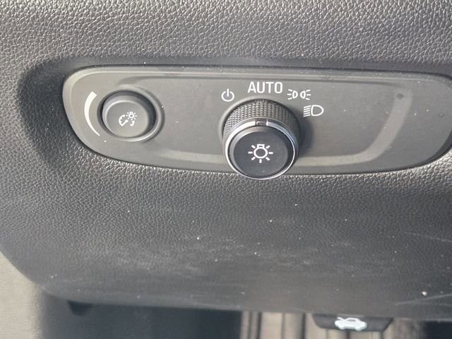 Used 2023 Chevrolet Traverse Premier w/ Redline Edition FWD image 27