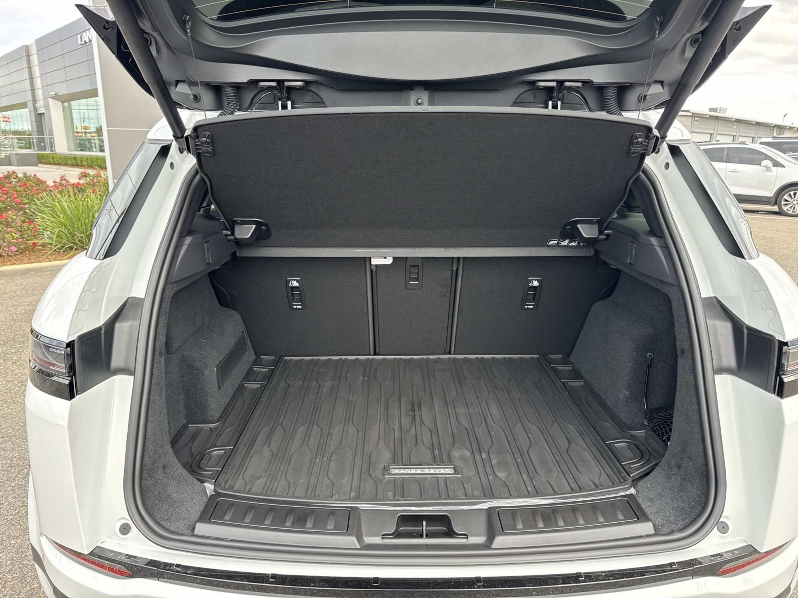 New 2026 Land Rover Range Rover Evoque S image 7