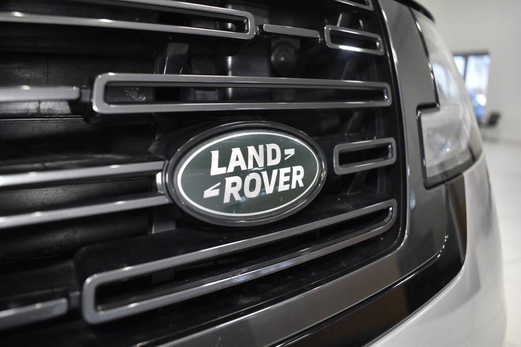 Used 2025 Land Rover Range Rover Autobiography image 14