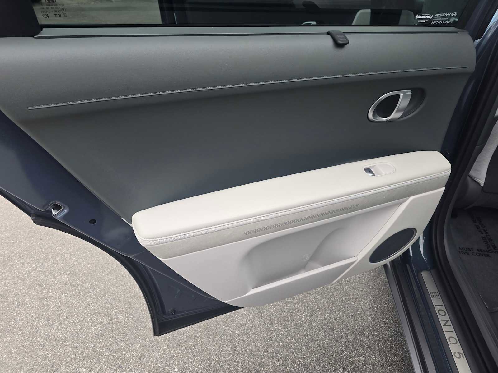 Used 2024 Hyundai Ioniq 5 Limited image 19