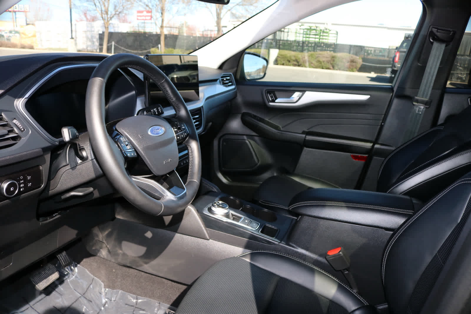 Used 2025 Ford Escape Platinum AWD/4WD image 7