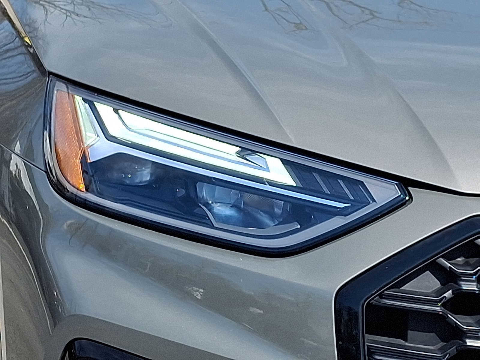 Certified 2023 Audi SQ5 Premium Plus w/ Premium Plus Package AWD/4WD image 28