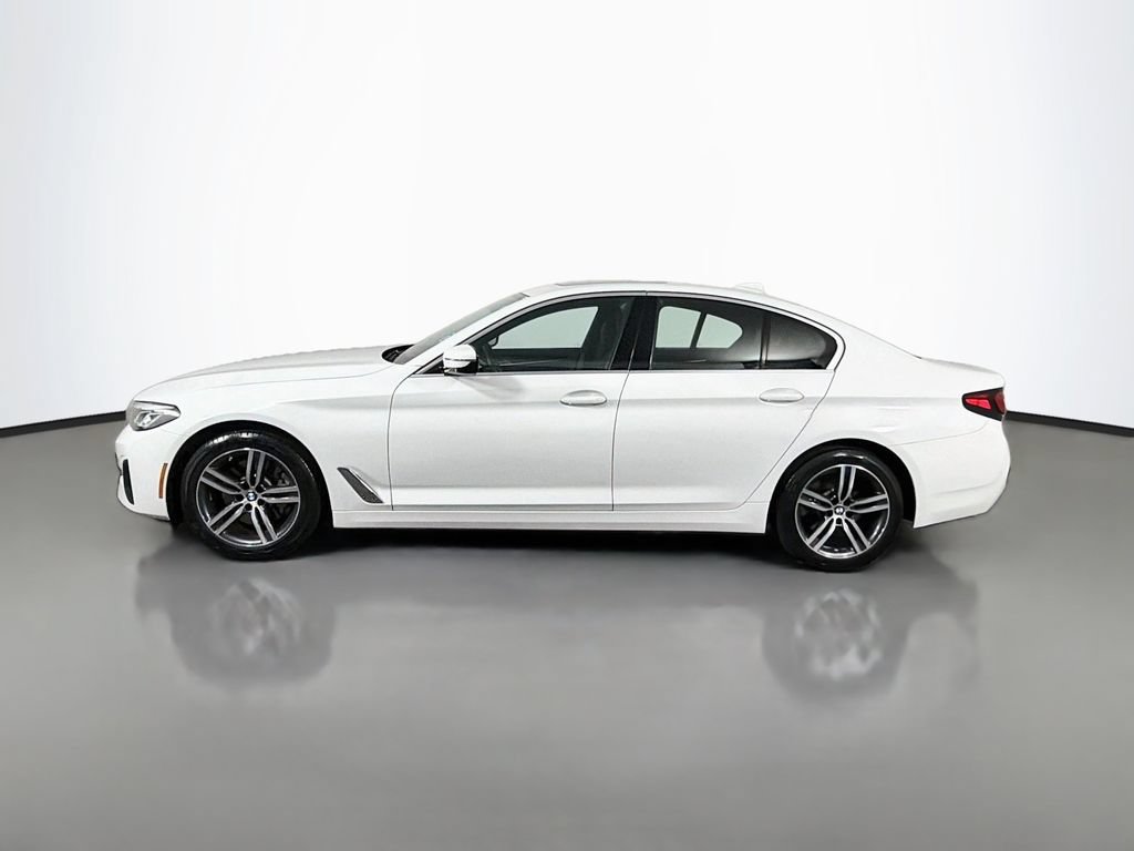 Used 2023 BMW 530i xDrive w/ Premium Package AWD/4WD image 4