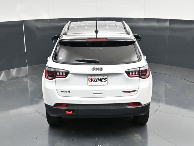 Used 2025 Jeep Compass Trailhawk AWD/4WD image 50