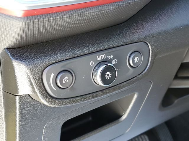 Used 2023 Chevrolet TrailBlazer RS w/ Sun and Liftgate Package image 10