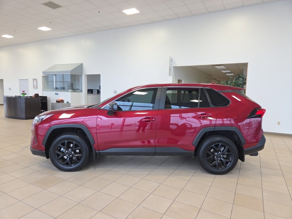 Used 2024 Toyota RAV4 LE image 2