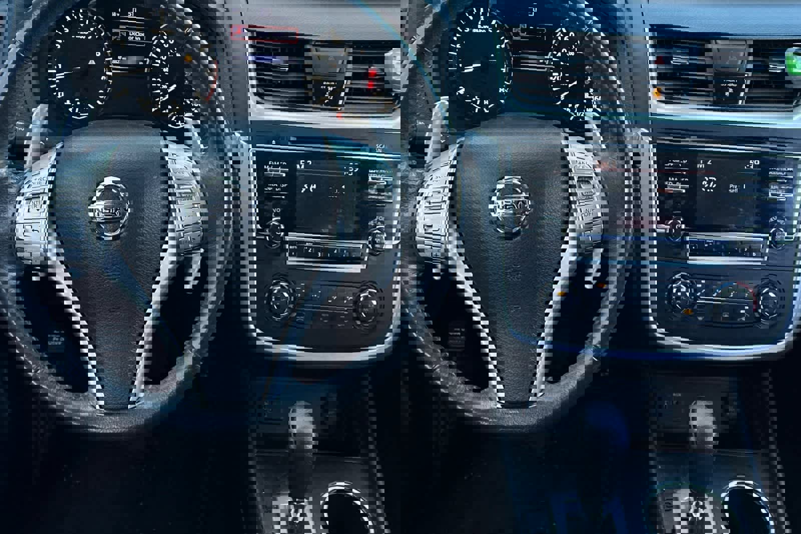 Used 2017 Nissan Altima 2.5 SR image 14