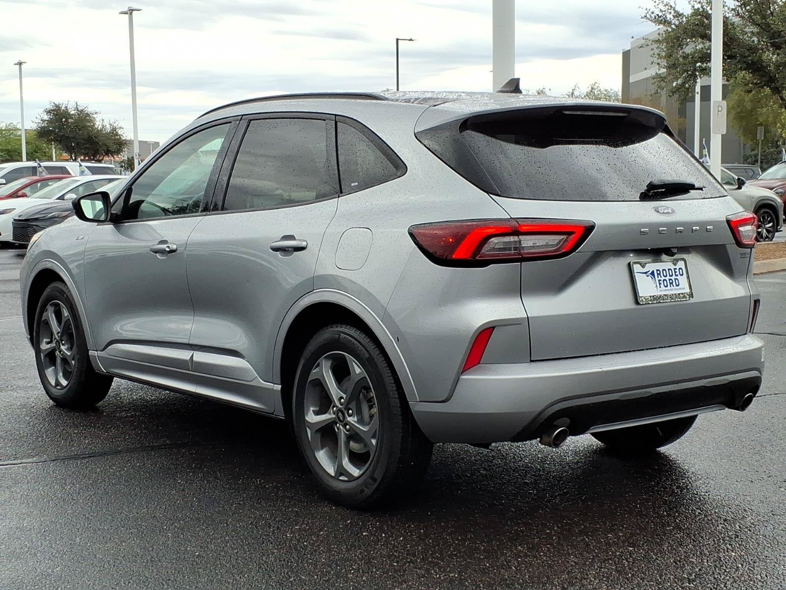 Certified 2024 Ford Escape ST-Line FWD image 3