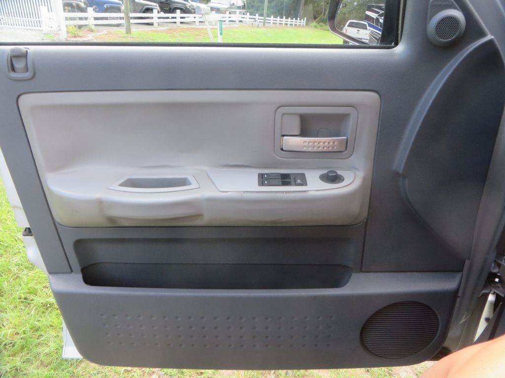 Used 2006 Dodge Dakota Laramie RWD image 18