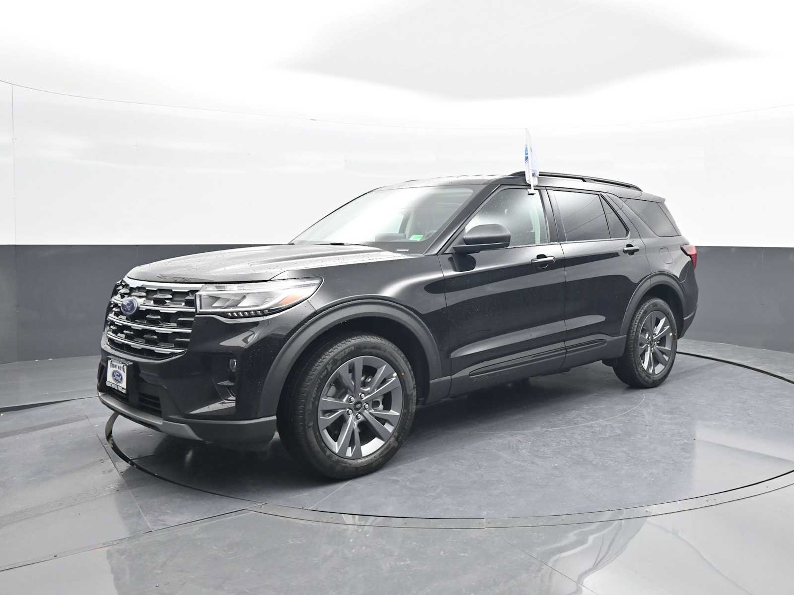New 2026 Ford Explorer Active w/ Active Comfort Package AWD/4WD image 4