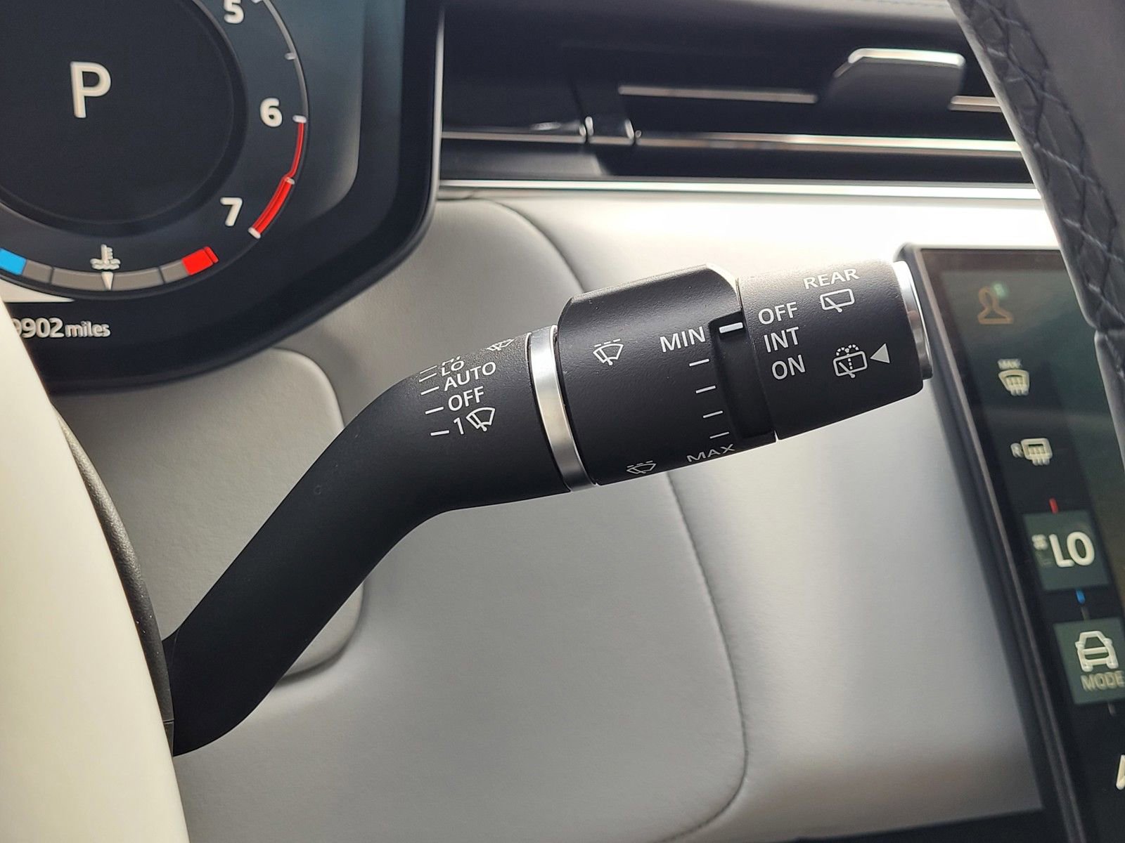 Used 2024 Land Rover Range Rover Sport SE image 20