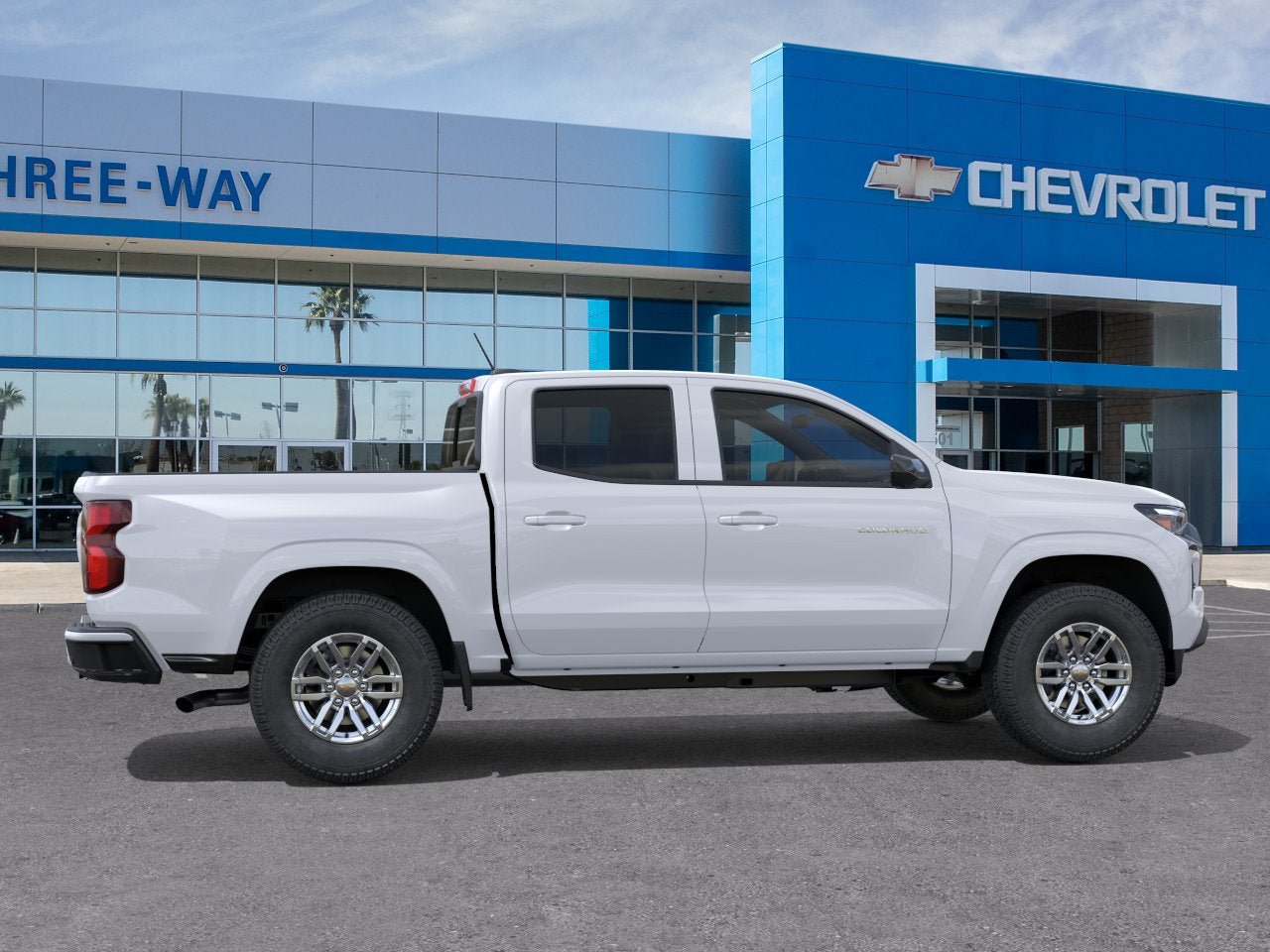 Used 2025 Chevrolet Colorado W/T w/ Advanced Trailering Package RWD image 5