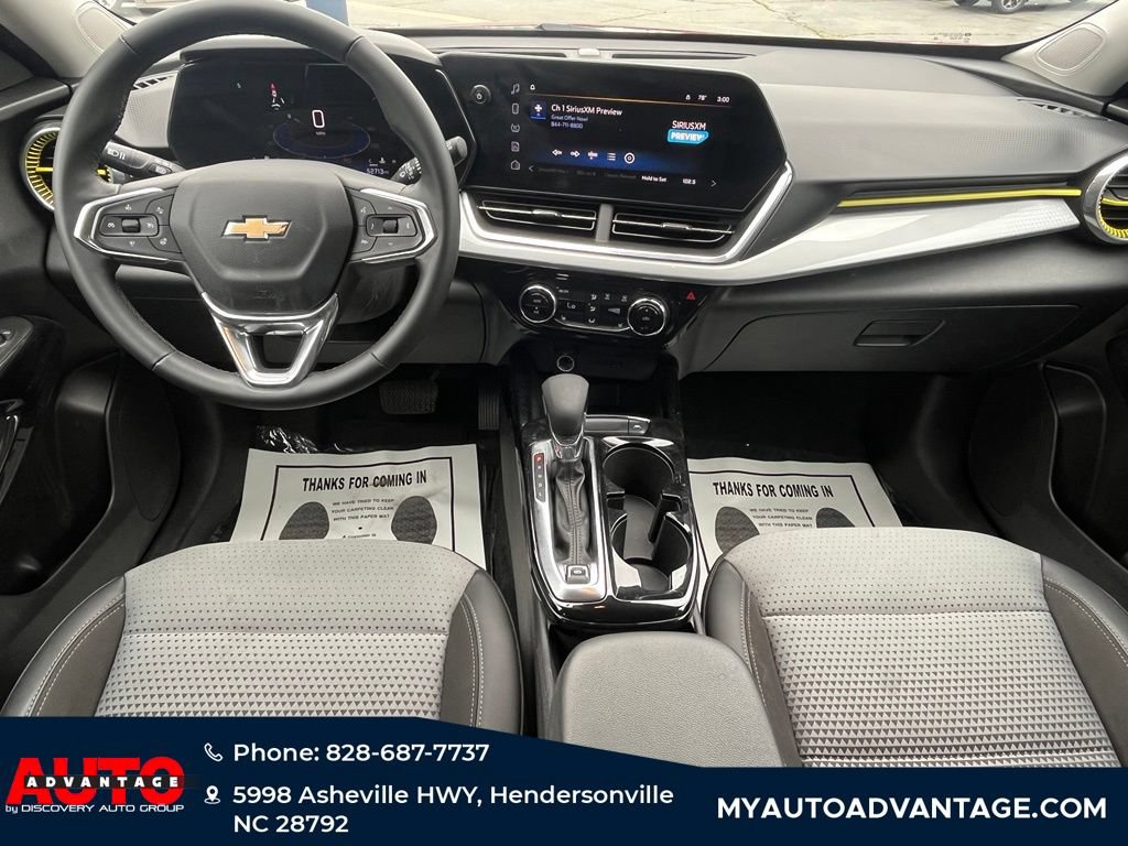 Used 2024 Chevrolet Trax LT w/ Driver Confidence Package FWD image 9
