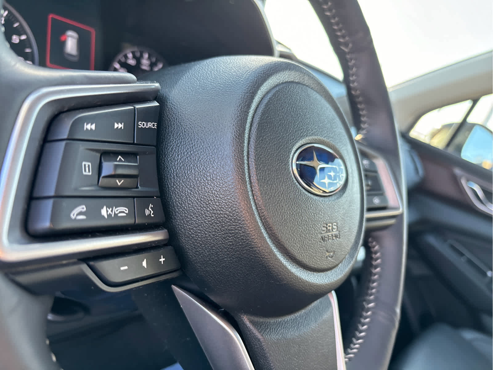 Used 2024 Subaru Ascent Touring w/ Popular Package #2 image 9