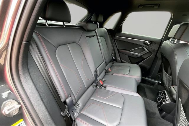 Used 2025 Audi Q3 2.0T Premium Plus w/ Premium Plus Package AWD/4WD image 29