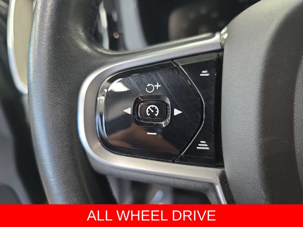 Used 2018 Volvo XC60 T8 Inscription w/ Advanced Package AWD/4WD image 18