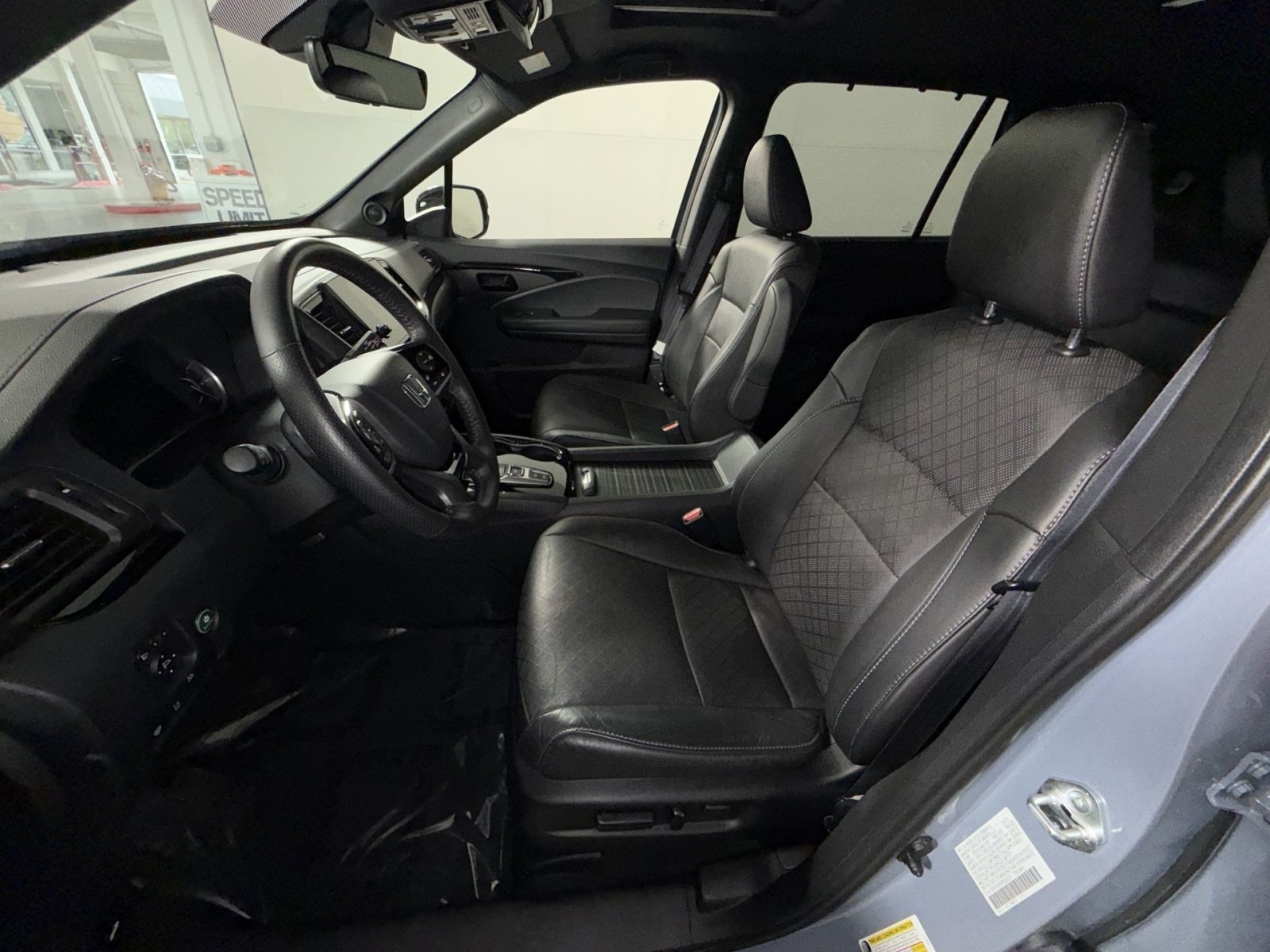 Used 2023 Honda Passport Elite image 13