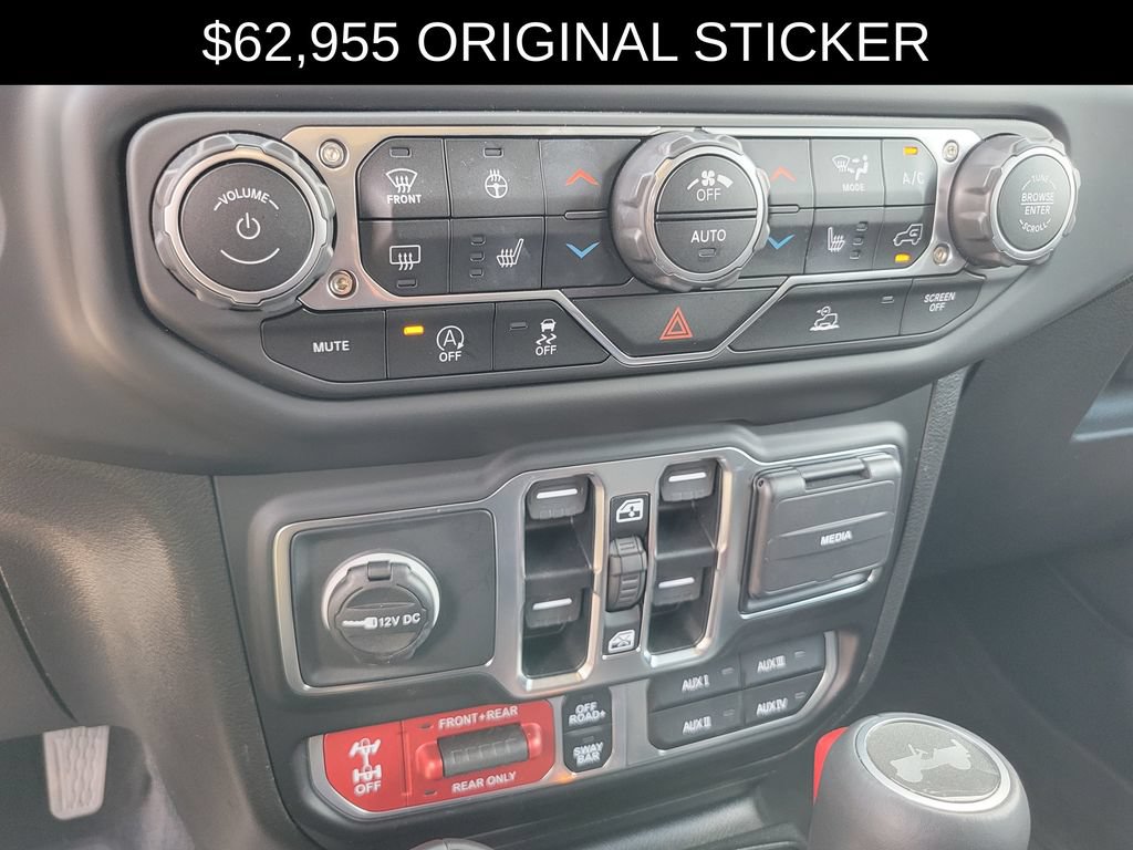 Used 2023 Jeep Wrangler Unlimited Rubicon w/ Cold Weather Group AWD/4WD image 26