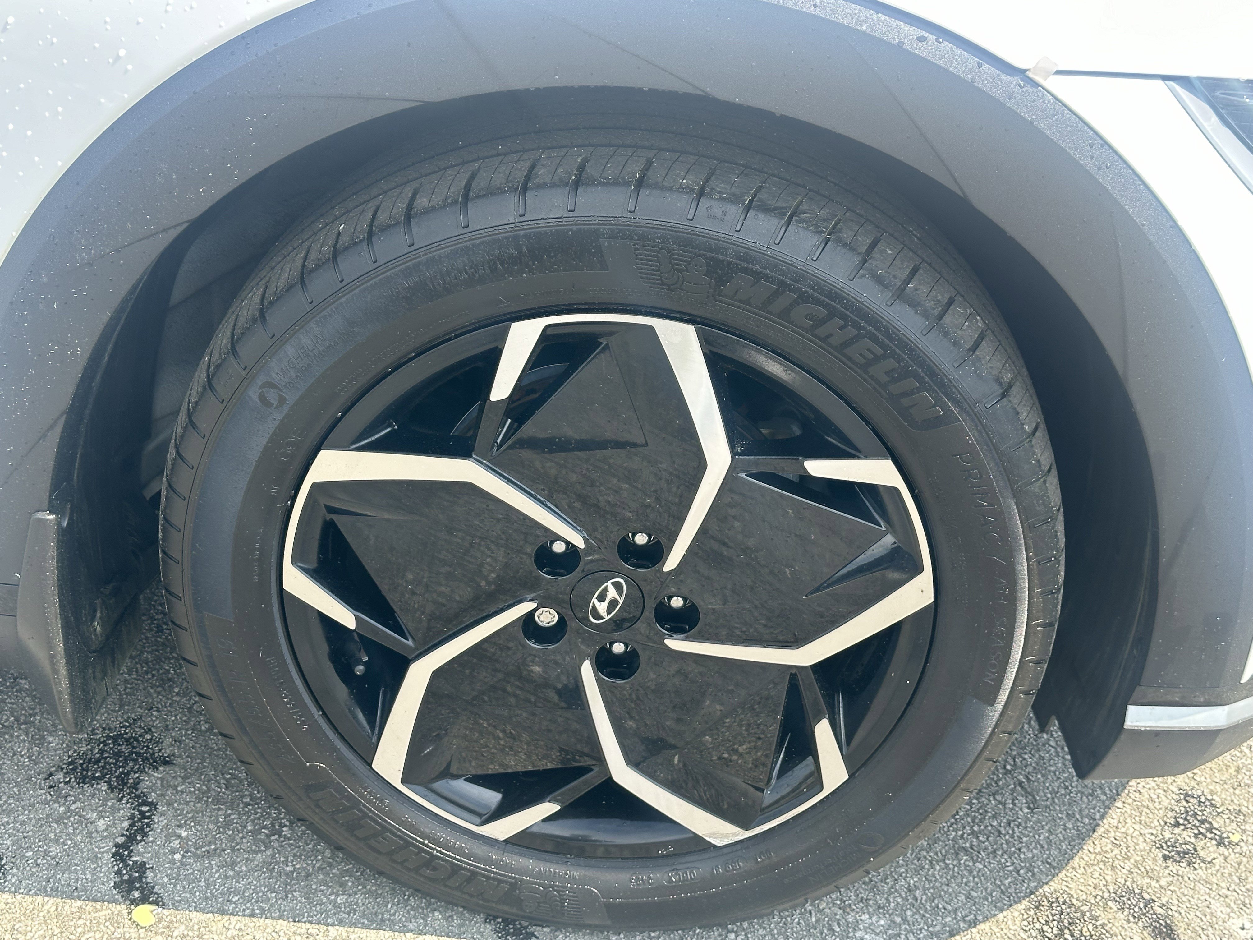 Used 2024 Hyundai Ioniq 5 SEL image 15