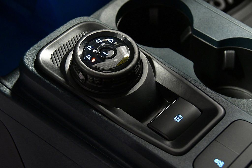 New 2025 Ford Maverick XLT w/ XLT Luxury Package FWD image 23