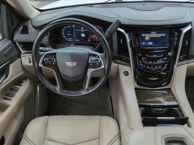 Used 2019 Cadillac Escalade Premium Luxury AWD/4WD image 15