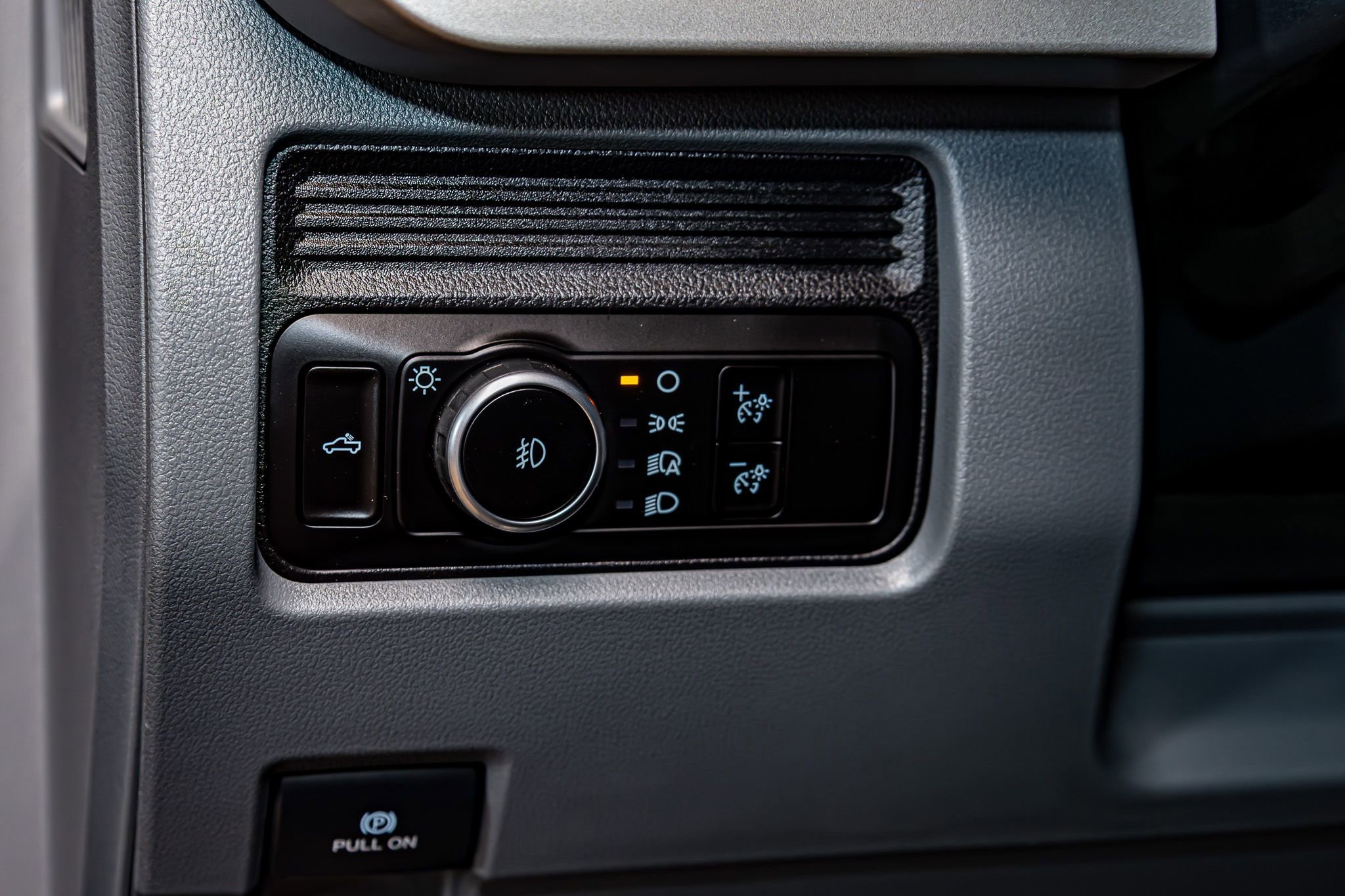 Used 2026 Ford F450 XLT w/ FX4 Off-Road Package AWD/4WD image 21