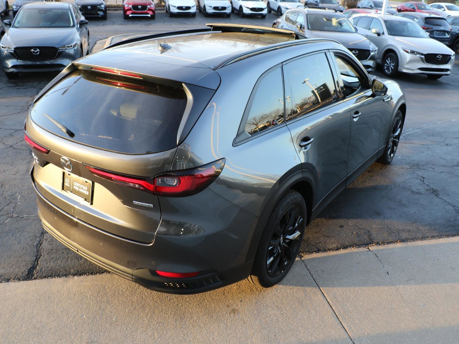 Certified 2025 MAZDA CX-90 3.3 Turbo w/ Premium Sport Pkg image 4