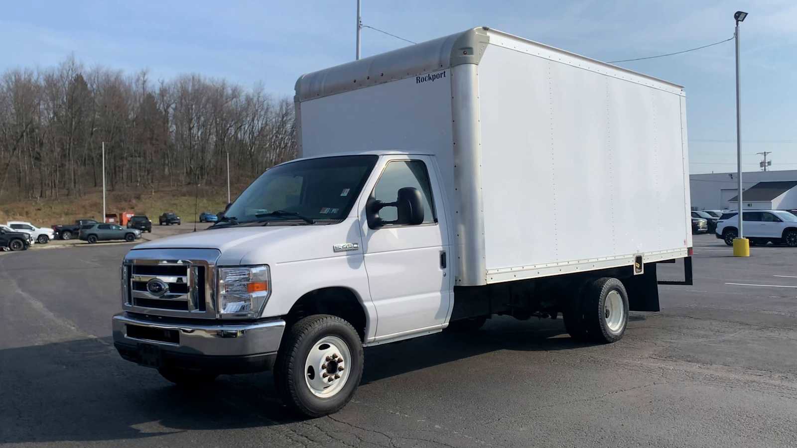 Used 2017 Ford E-450 and Econoline 450 Super Duty w/ Power Windows & Locks Group RWD image 4