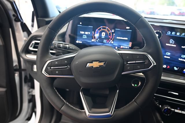 New 2026 Chevrolet Traverse LT w/ Driver Confidence Package FWD image 22
