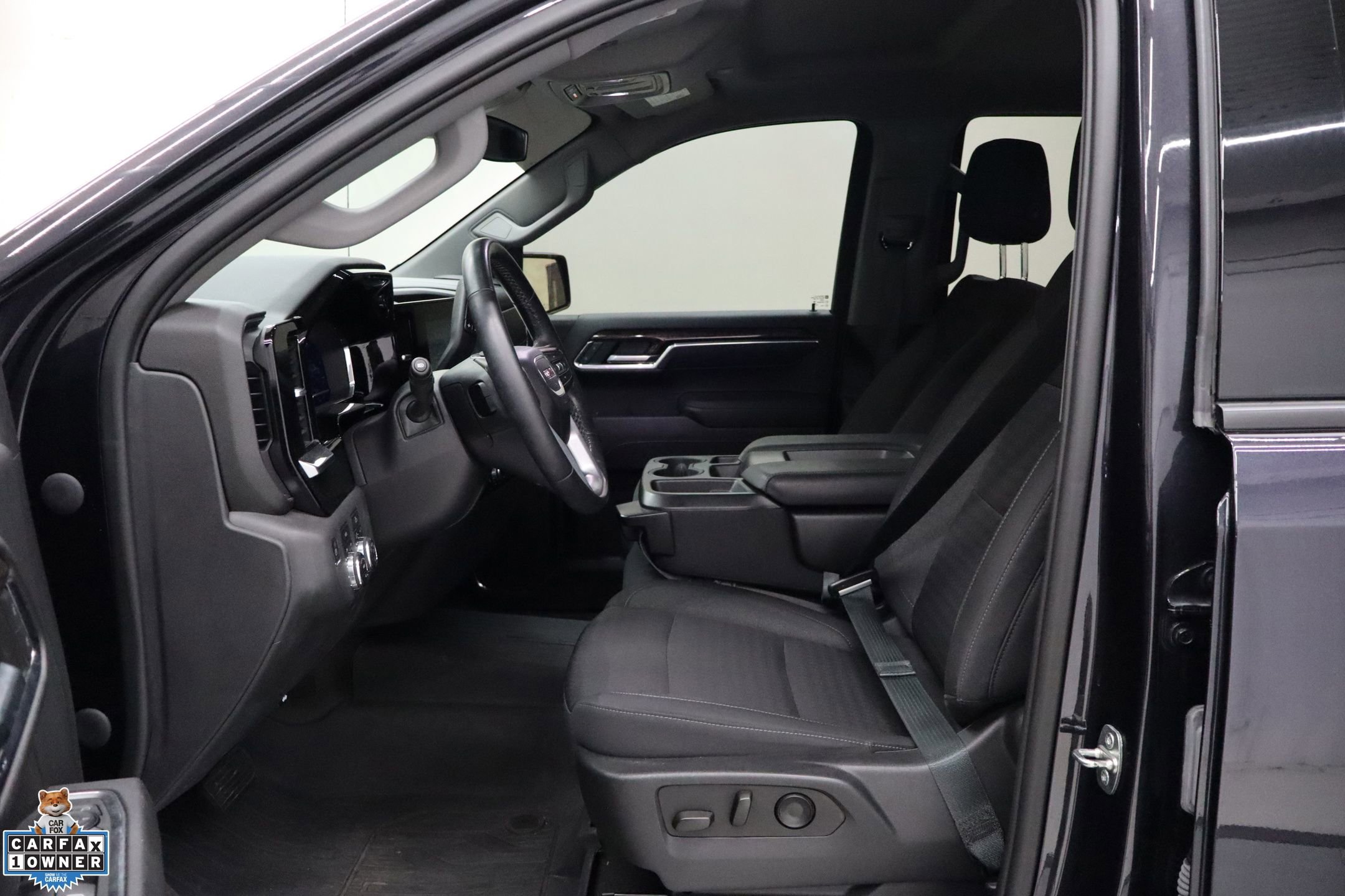 Used 2023 GMC Sierra 1500 Elevation image 23