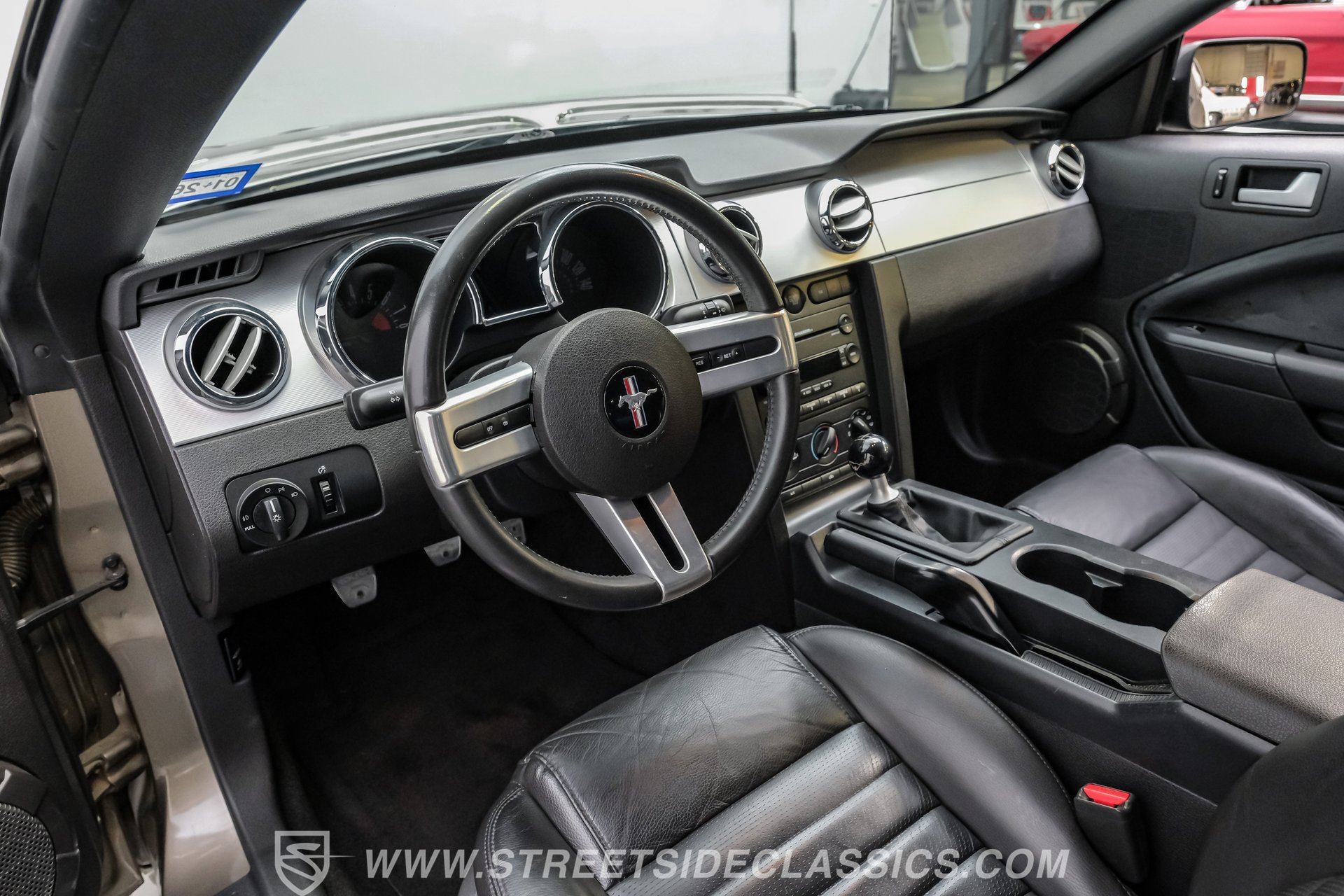 Used 2005 Ford Mustang GT image 4