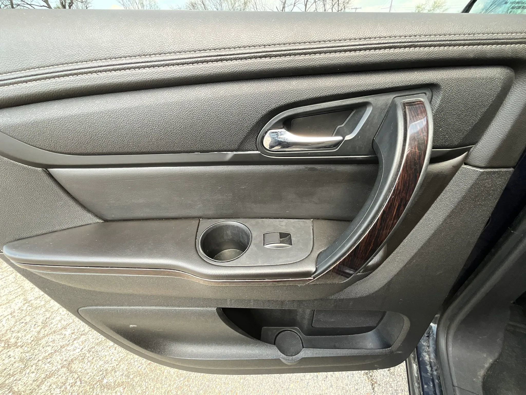 Used 2016 Chevrolet Traverse LTZ AWD/4WD image 27