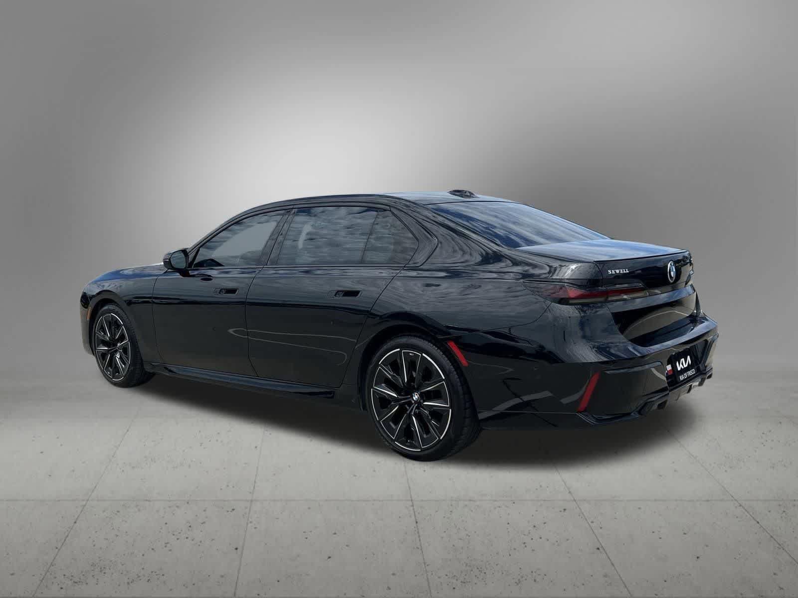 Used 2024 BMW 740i RWD image 10