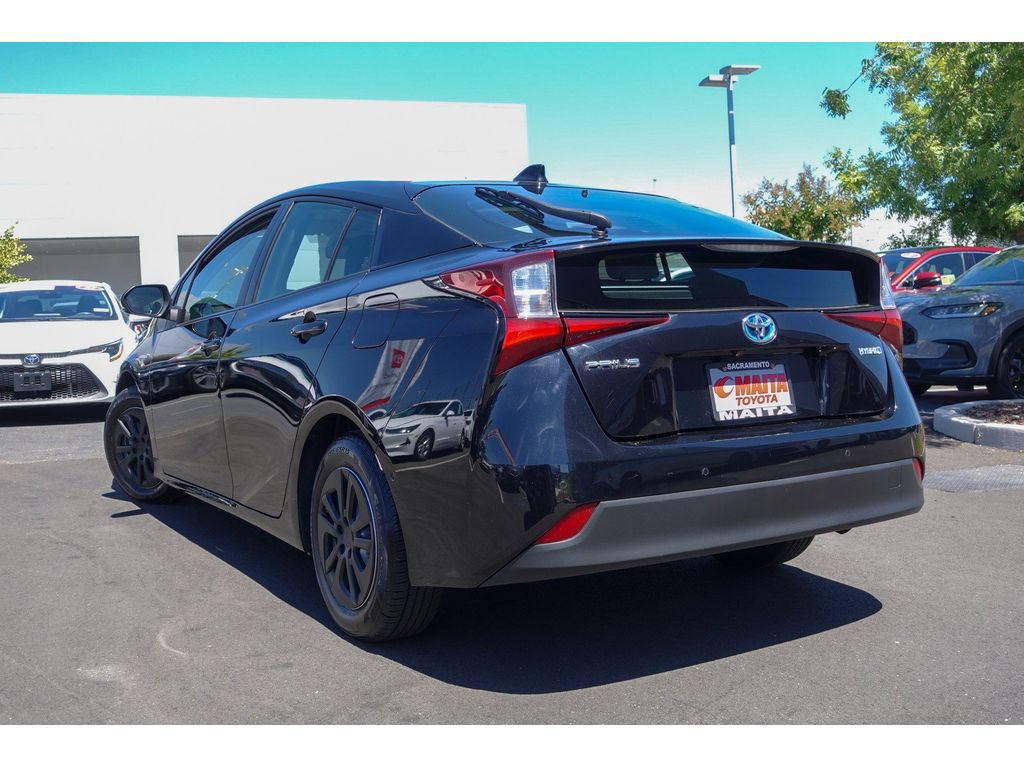 Certified 2022 Toyota Prius LE FWD image 8