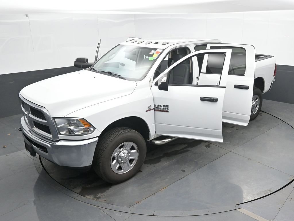 Used 2018 RAM 2500 Tradesman w/ Chrome Appearance Group image 52