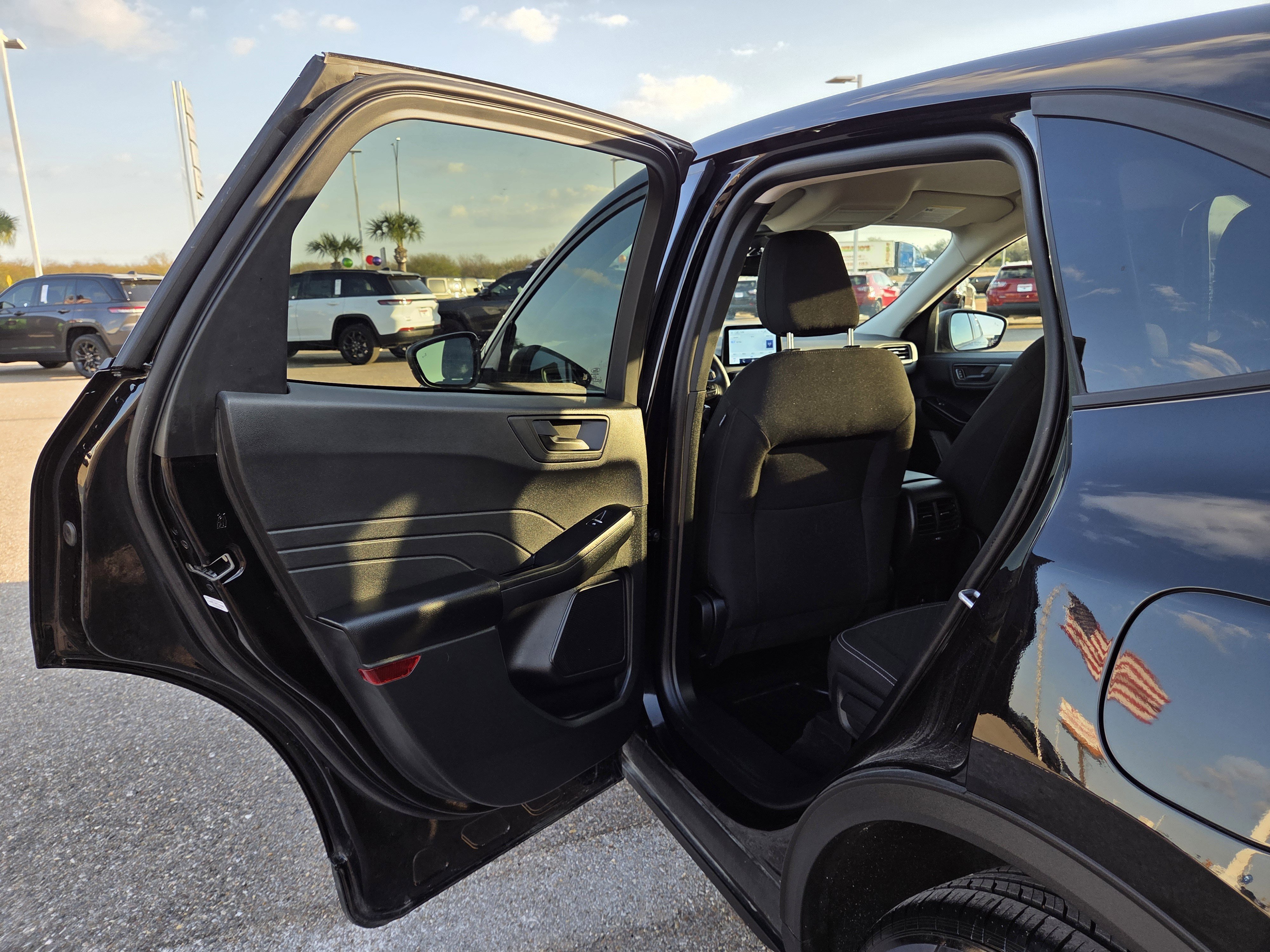 Used 2025 Ford Escape Active image 13