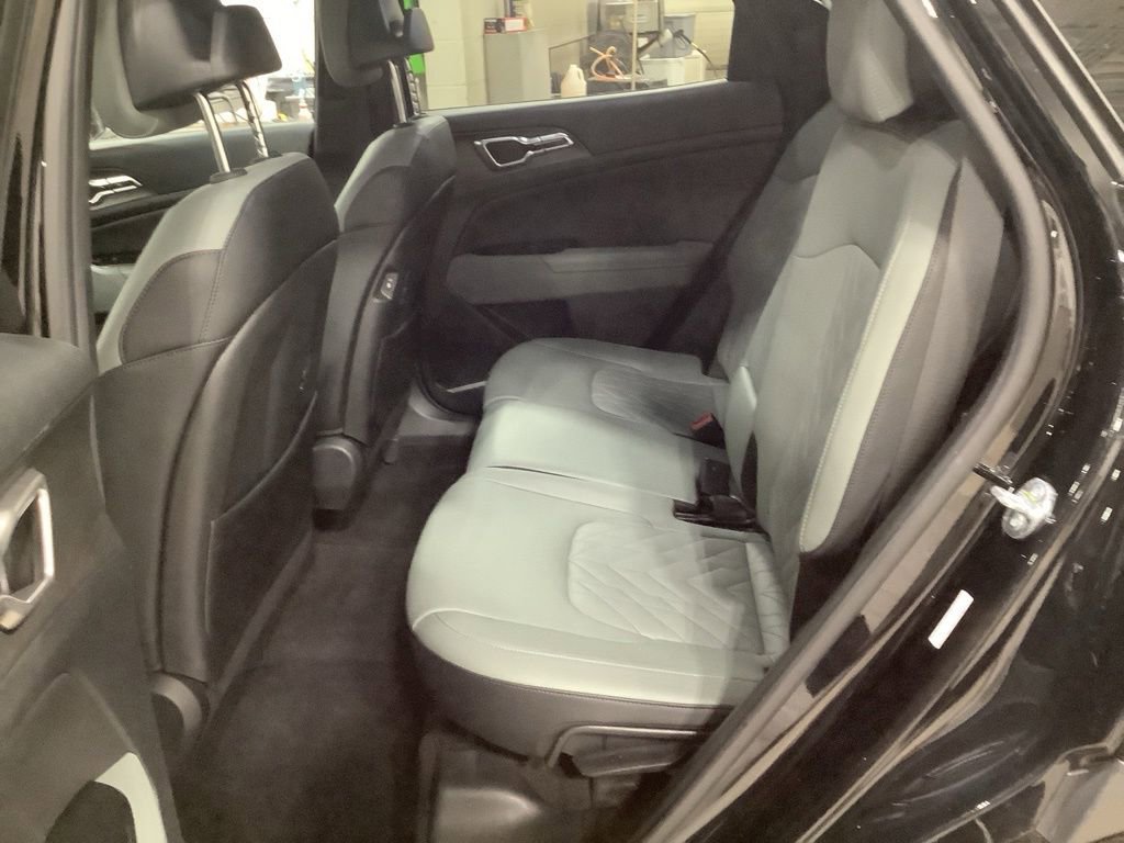 Certified 2023 Kia Sportage X-Line w/ X-Line Premium Package image 21