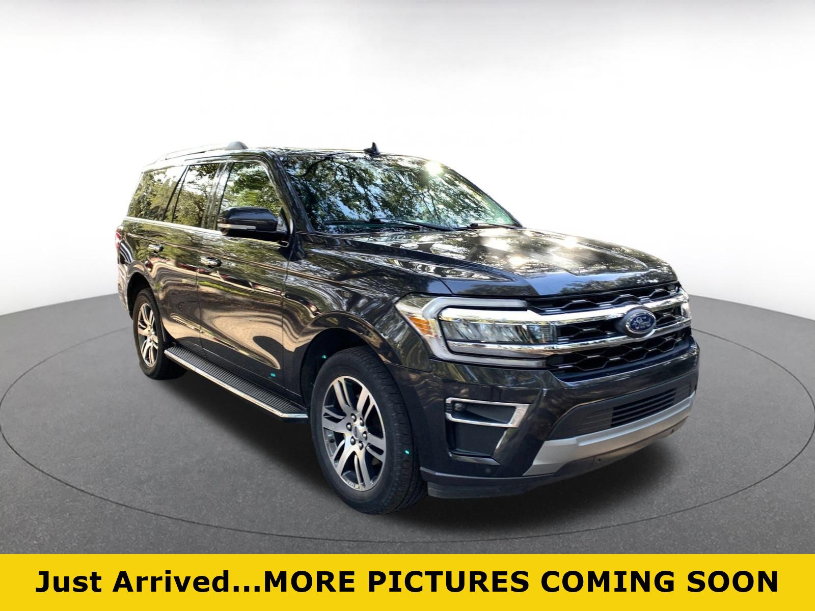Used 2023 Ford Expedition Limited