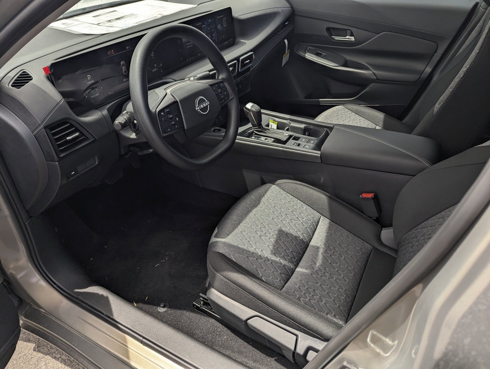 New 2026 Nissan Sentra SV w/ Floor Mat Package FWD image 9