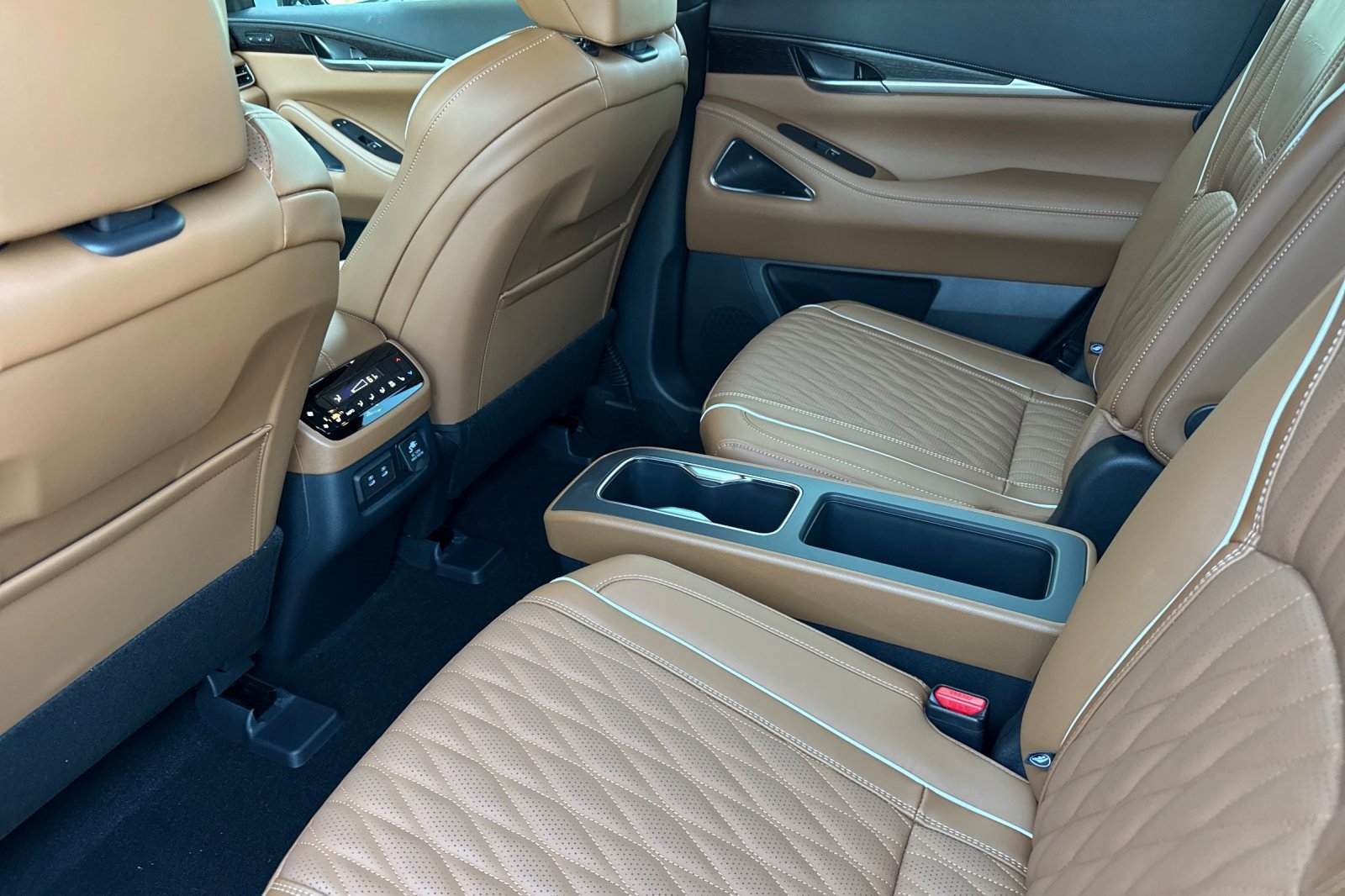 New 2026 INFINITI QX60 Autograph w/ Dark Cargo Package image 12