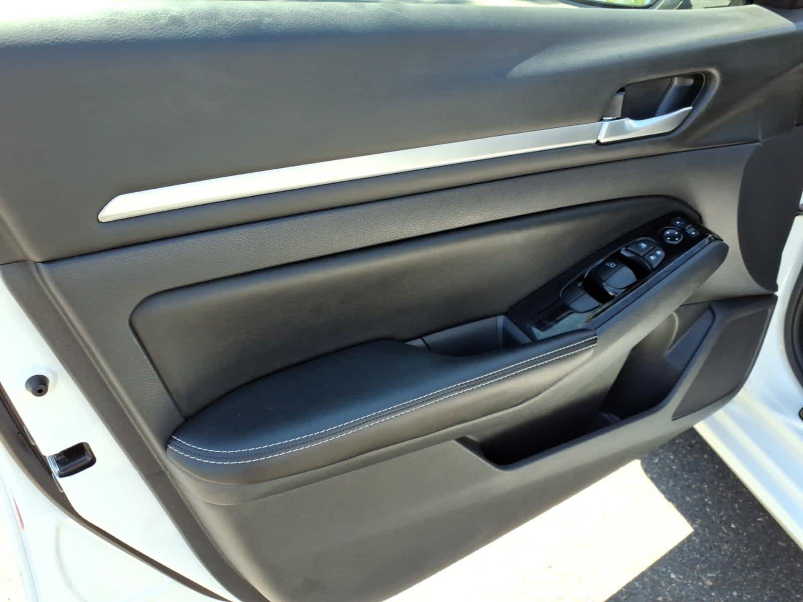 Certified 2024 Nissan Altima 2.5 SL AWD/4WD image 10