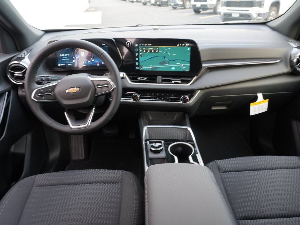 New 2027 Chevrolet Equinox LT AWD/4WD image 17