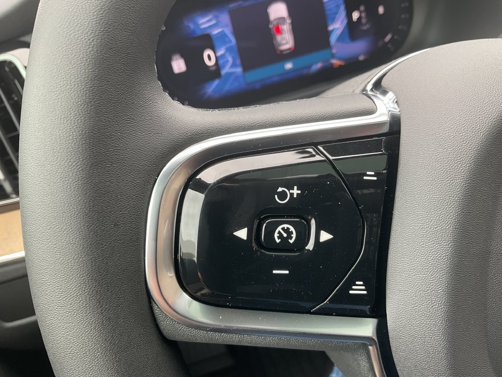New 2027 Volvo XC60 B5 Core AWD/4WD image 22